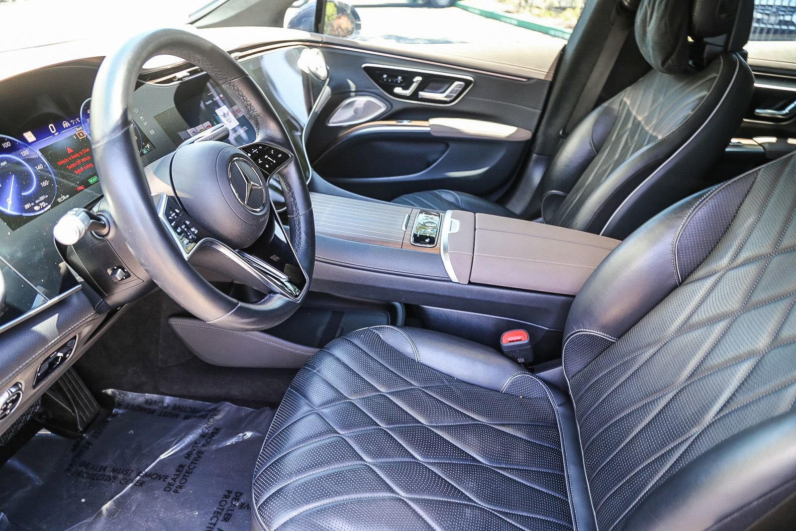 Used 2022 Mercedes-Benz EQS 580 4MATIC Sedan image 17