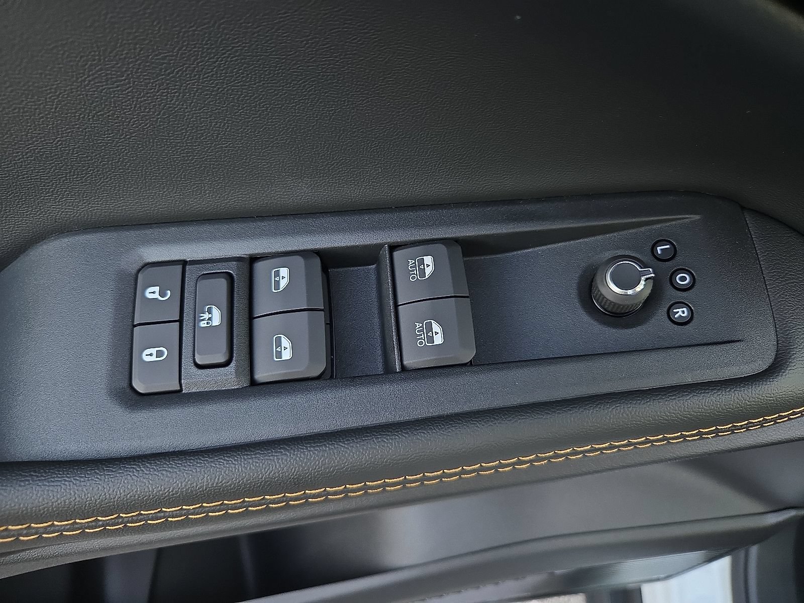 New 2026 Jeep Cherokee Overland AWD/4WD image 15