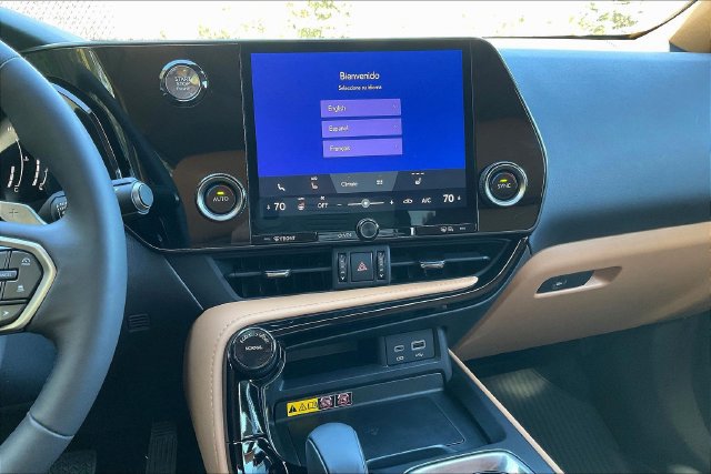 Used 2025 Lexus NX 350 AWD w/ Accessory Package (2T) image 9