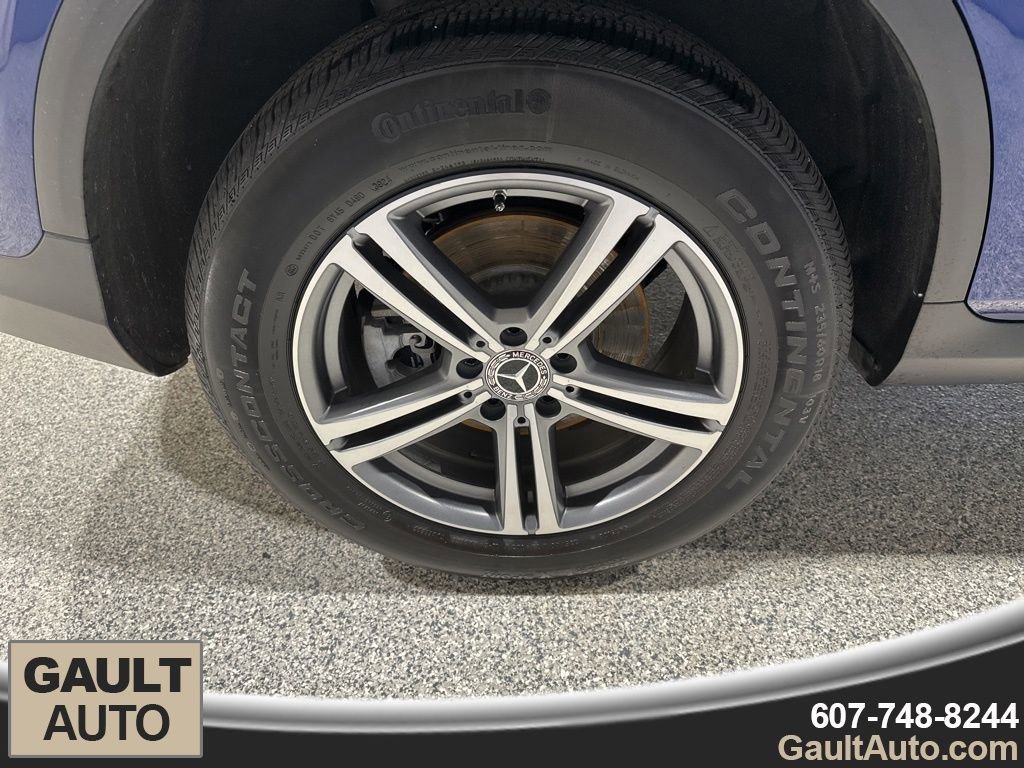 Used 2020 Mercedes-Benz GLC 300 4MATIC image 23