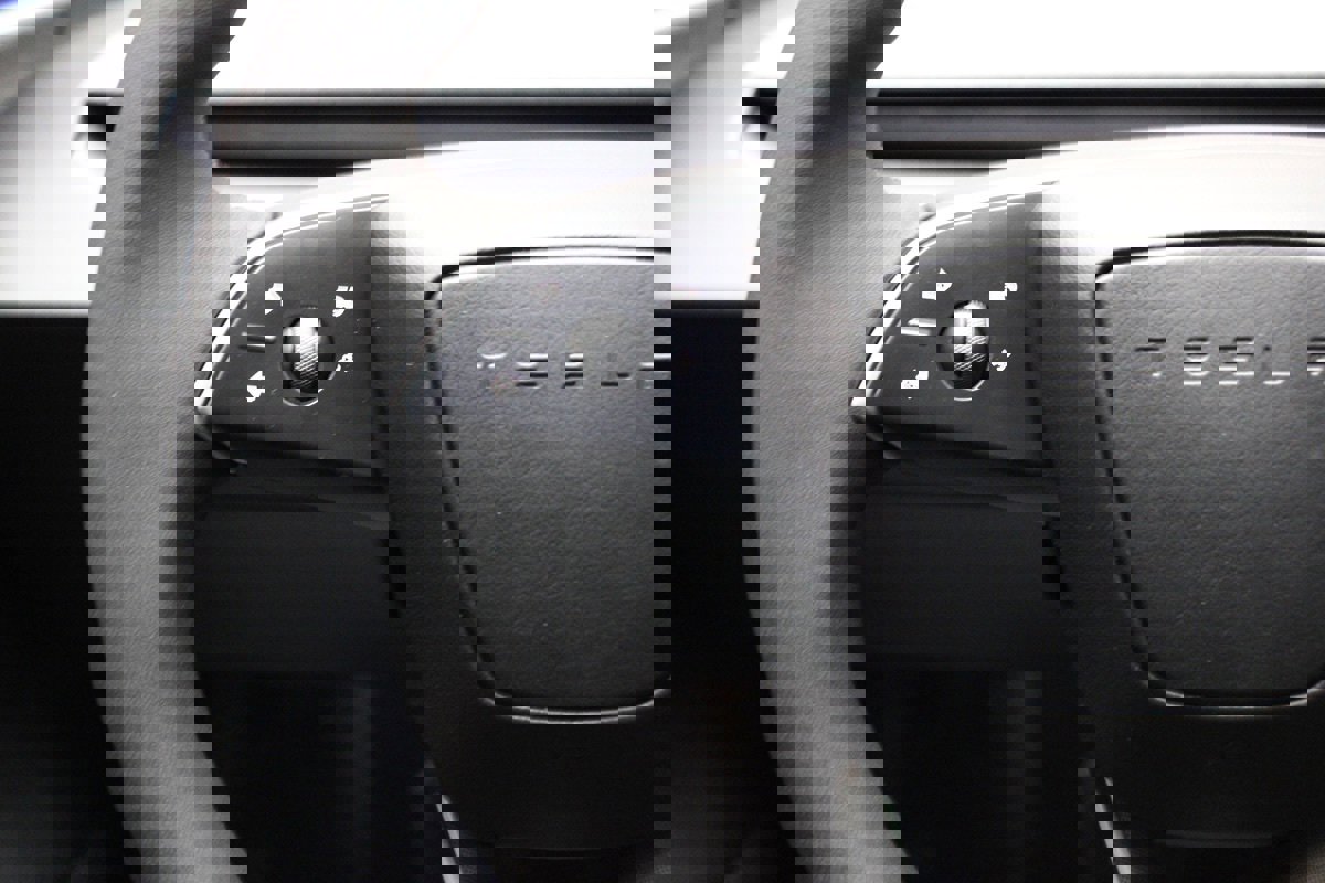 Used 2025 Tesla Model 3 Long Range image 44