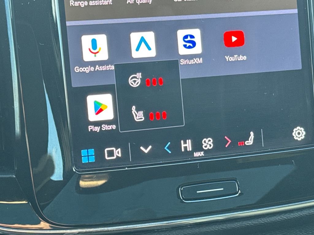 Used 2023 Volvo C40 P8 Recharge Ultimate w/ Protection Package Premier image 24