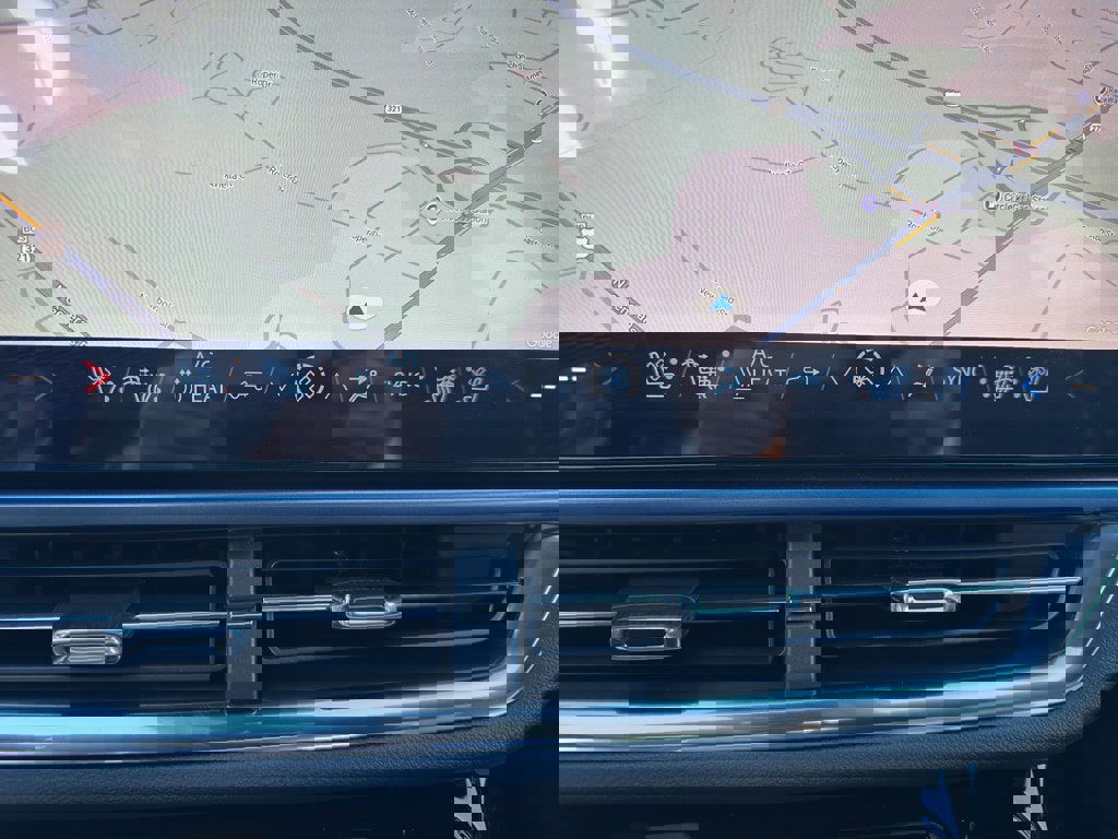 New 2026 Chevrolet Equinox EV LT image 13