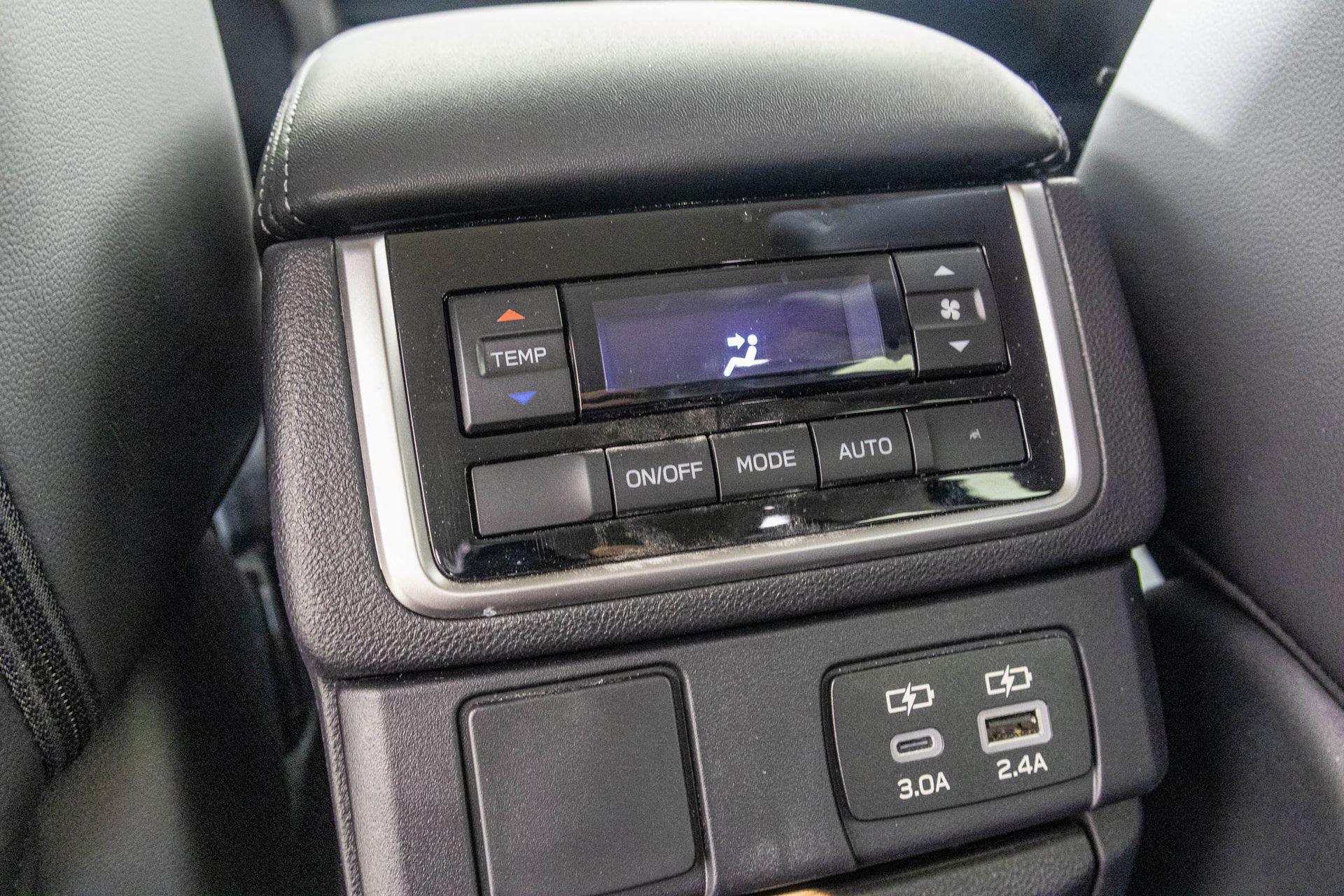 Used 2026 Subaru Ascent Premium AWD/4WD image 39