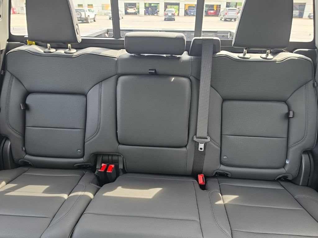 New 2026 GMC Sierra 2500 SLT AWD/4WD image 31