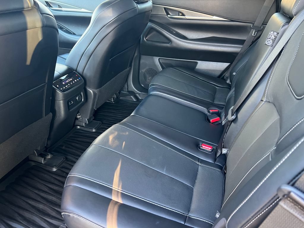Used 2023 INFINITI QX60 Luxe AWD/4WD image 12