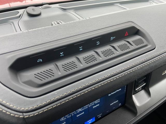 New 2025 Ford Bronco Badlands image 29