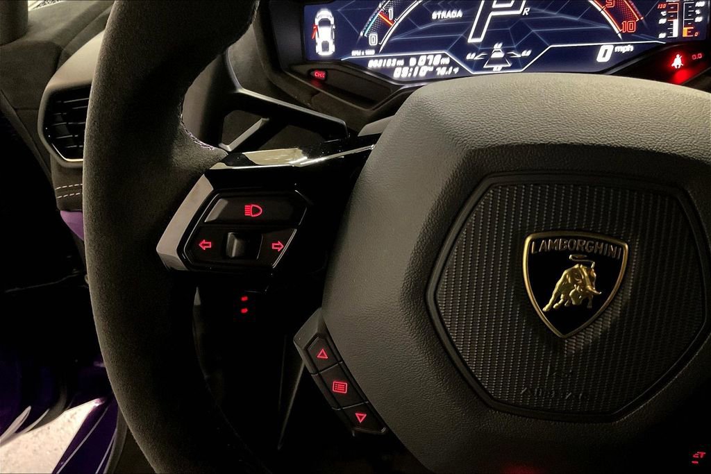 Used 2024 Lamborghini Huracan Tecnica image 23