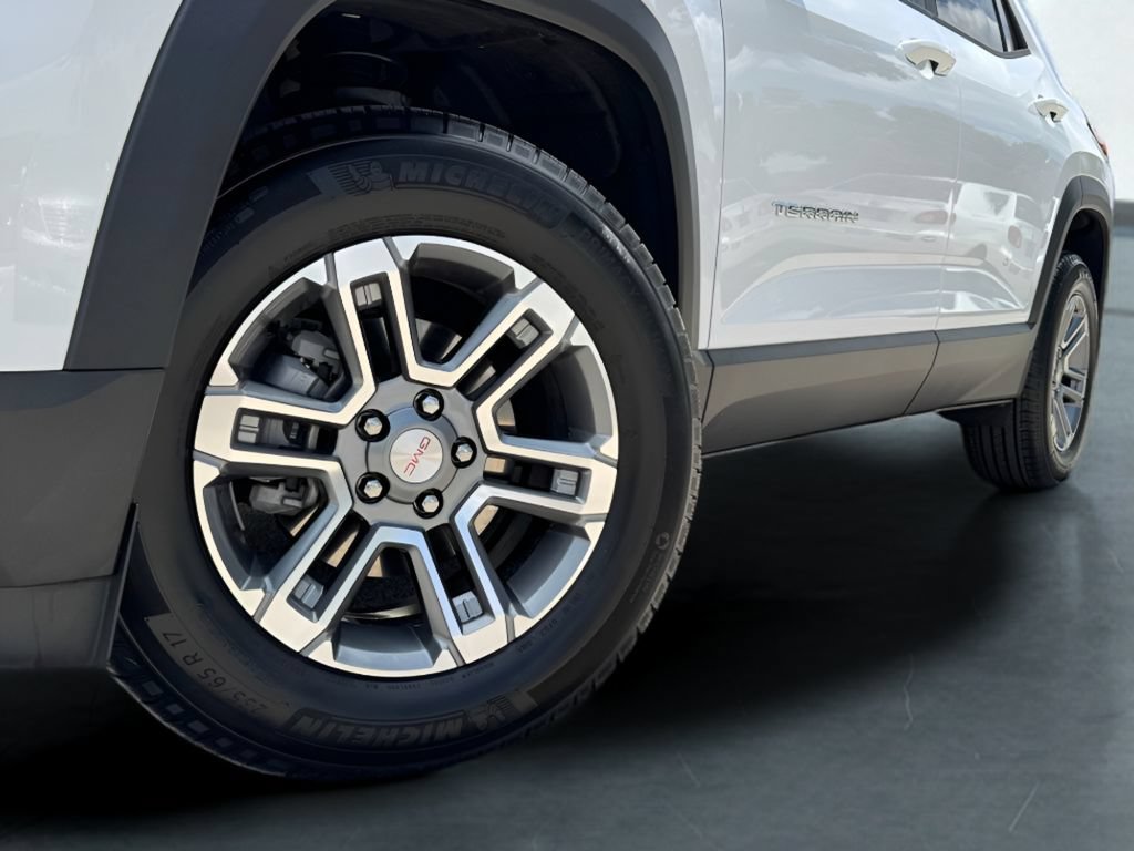 Used 2026 GMC Terrain Elevation FWD image 3