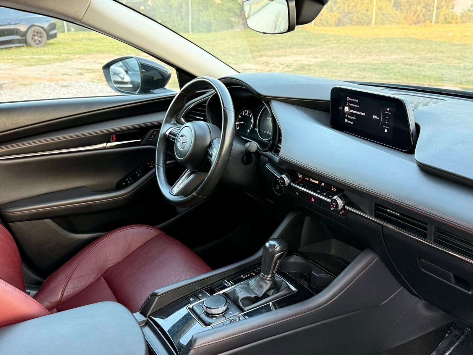 Used 2024 MAZDA MAZDA3 s image 19