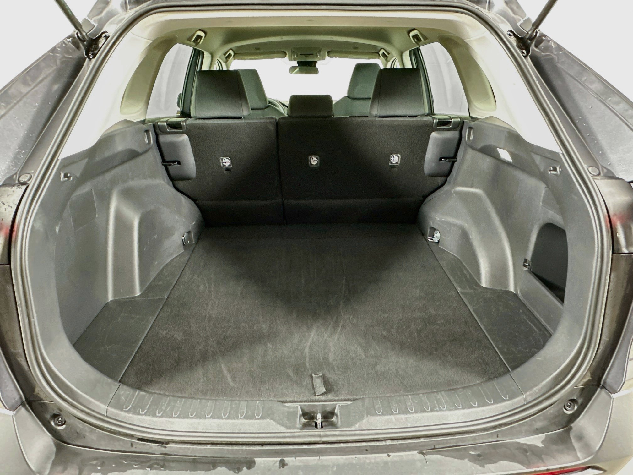 Used 2025 Toyota RAV4 LE FWD image 28