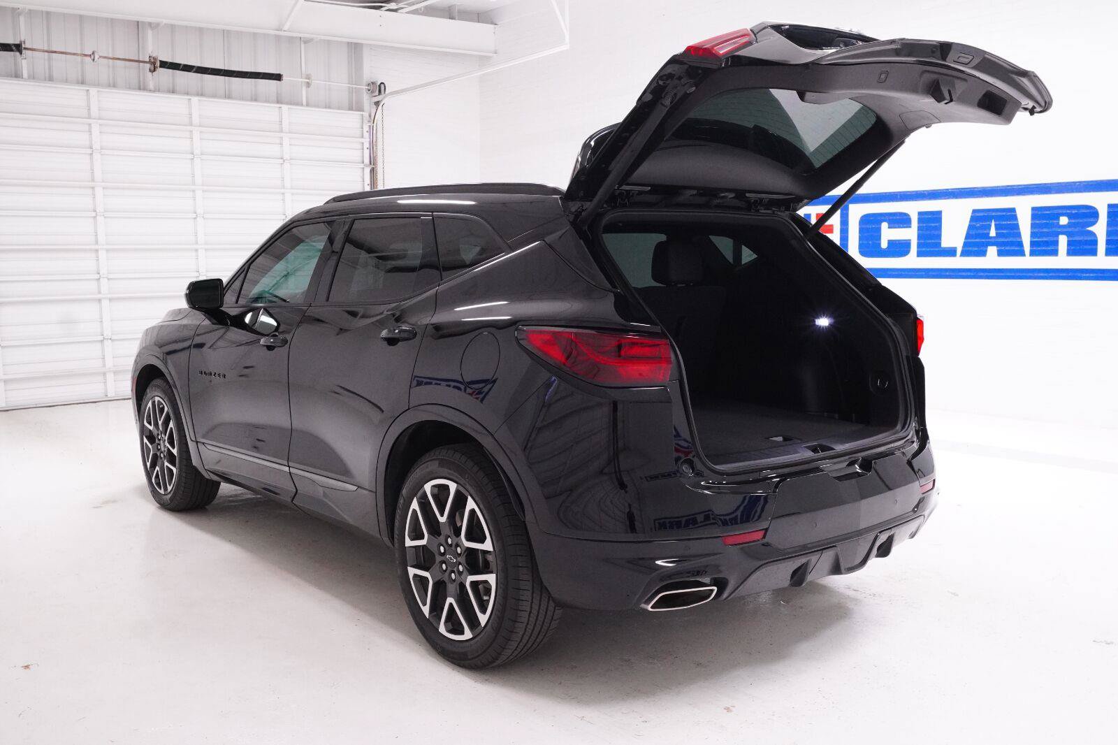 Used 2023 Chevrolet Blazer RS w/ Driver Confidence II Package FWD image 40