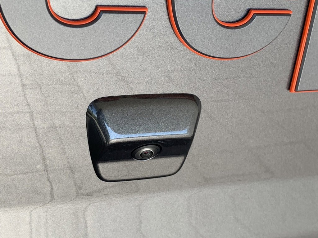 New 2025 Jeep Gladiator Mojave w/ Convenience Group image 19