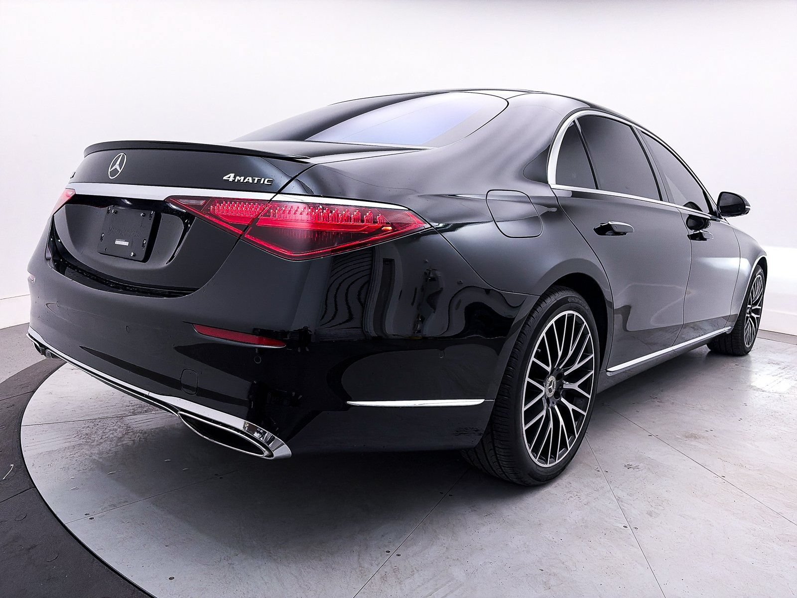 Used 2024 Mercedes-Benz S 580 4MATIC Sedan image 17