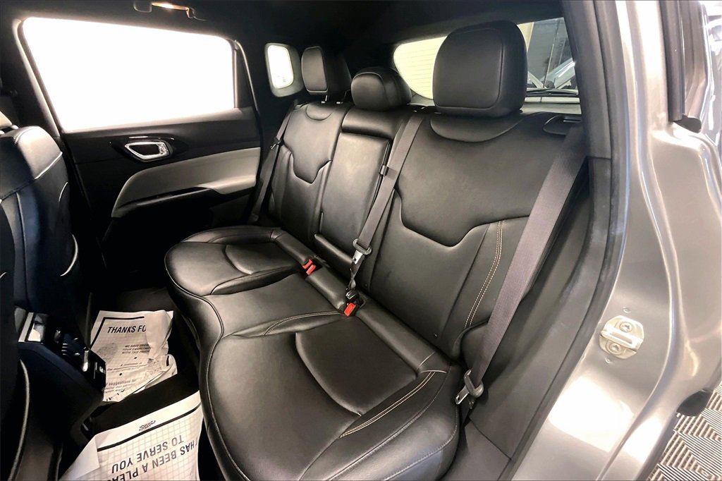 Used 2024 Jeep Compass Limited image 22