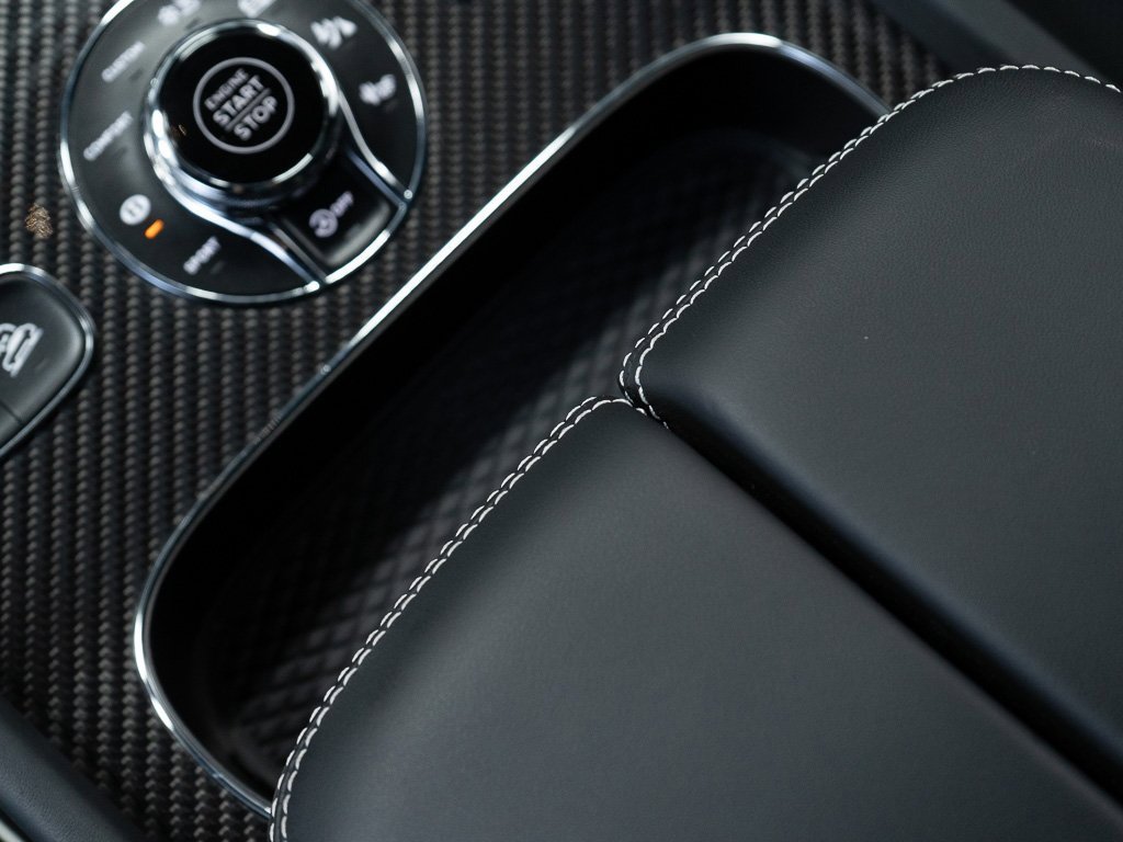 Certified 2025 Bentley Bentayga Extended Wheelbase image 34