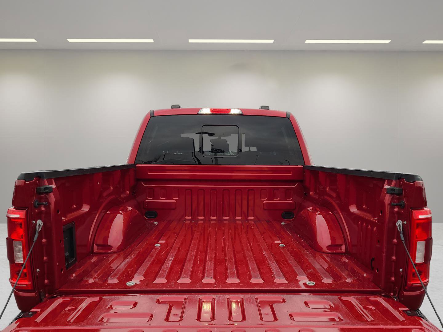 Used 2022 Ford F150 XLT w/ Equipment Group 302A High image 24