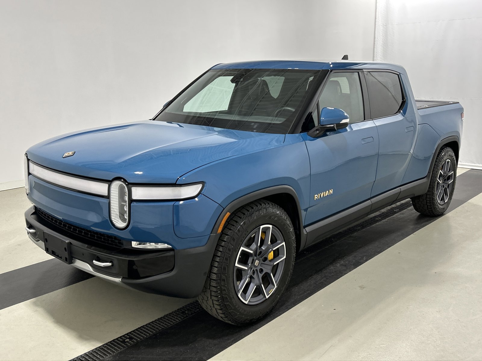 Used 2022 Rivian R1T Launch Edition