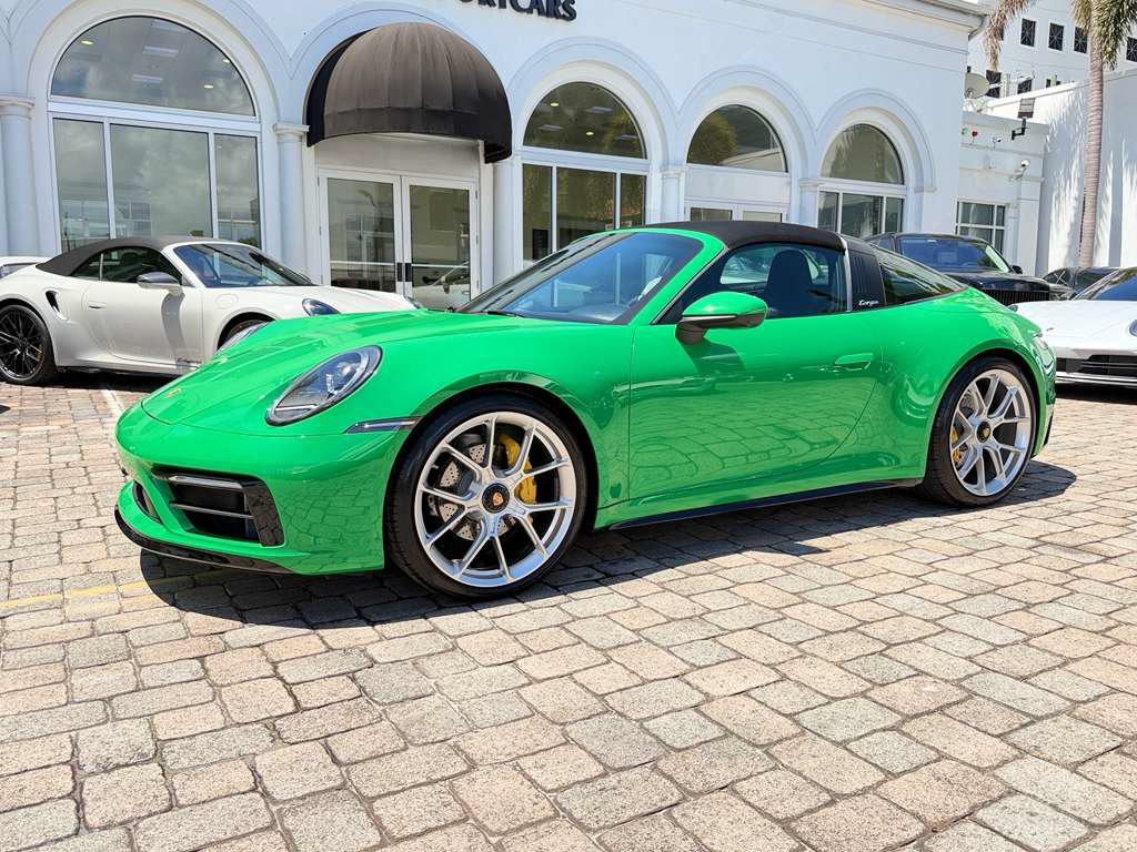 Used 2021 Porsche 911 Targa 4 AWD/4WD image 2