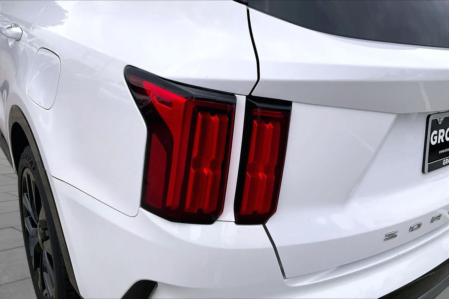 Used 2021 Kia Sorento SX FWD image 25