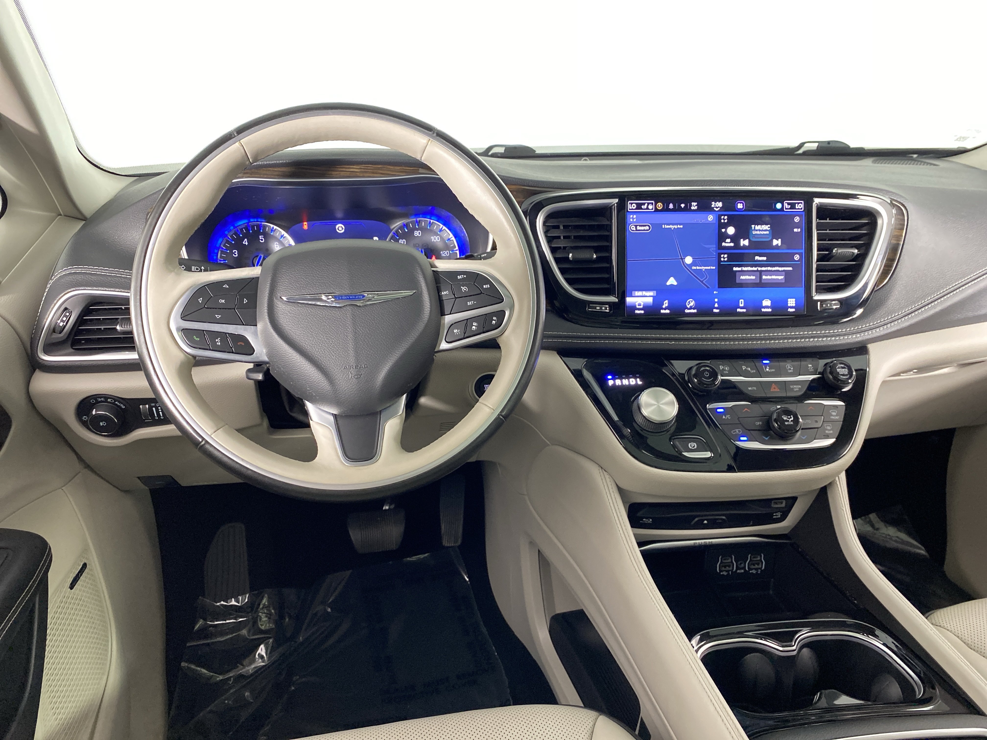Used 2021 Chrysler Pacifica Limited w/ Uconnect Theater Family Group AWD/4WD image 20