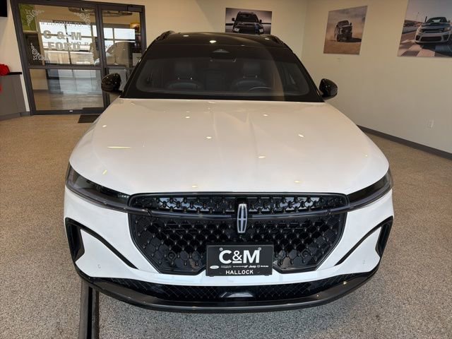 Used 2024 Lincoln Nautilus Reserve w/ Equipment Group 202A image 2