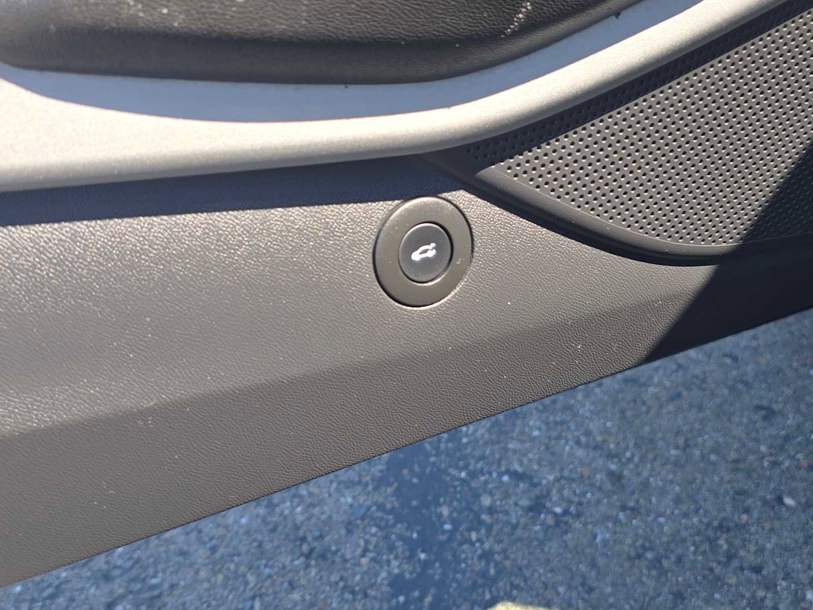 Used 2023 Chevrolet Camaro LT image 20