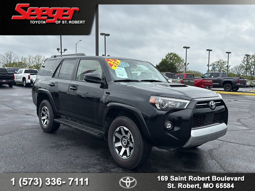 Used 2024 Toyota 4Runner TRD Off-Road AWD/4WD image 5
