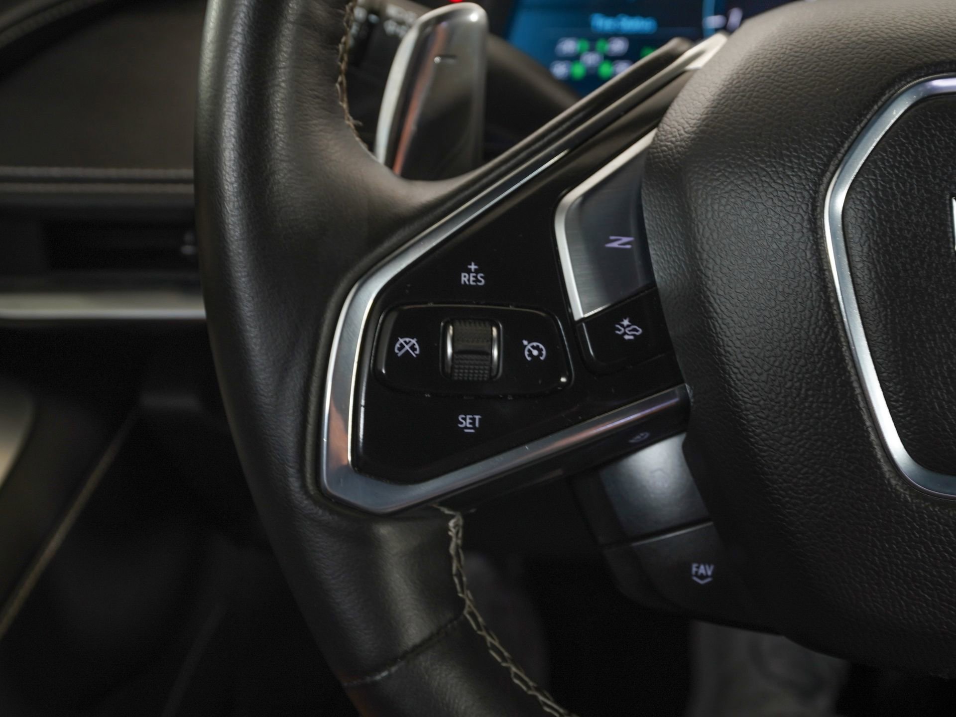 Used 2024 Chevrolet Corvette Stingray Preferred Cpe w/ Z51 Performance Package image 18