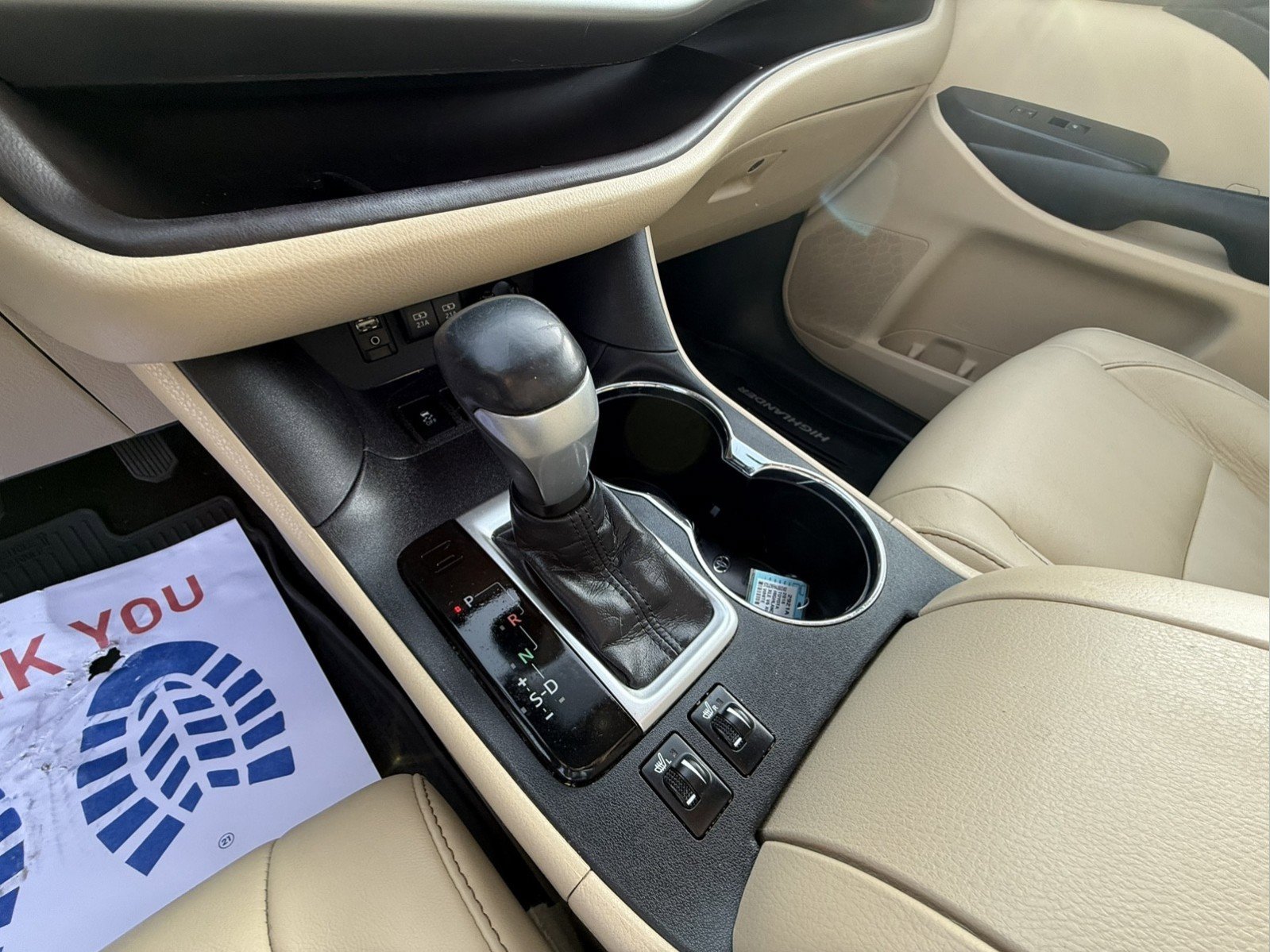 Used 2018 Toyota Highlander XLE image 22