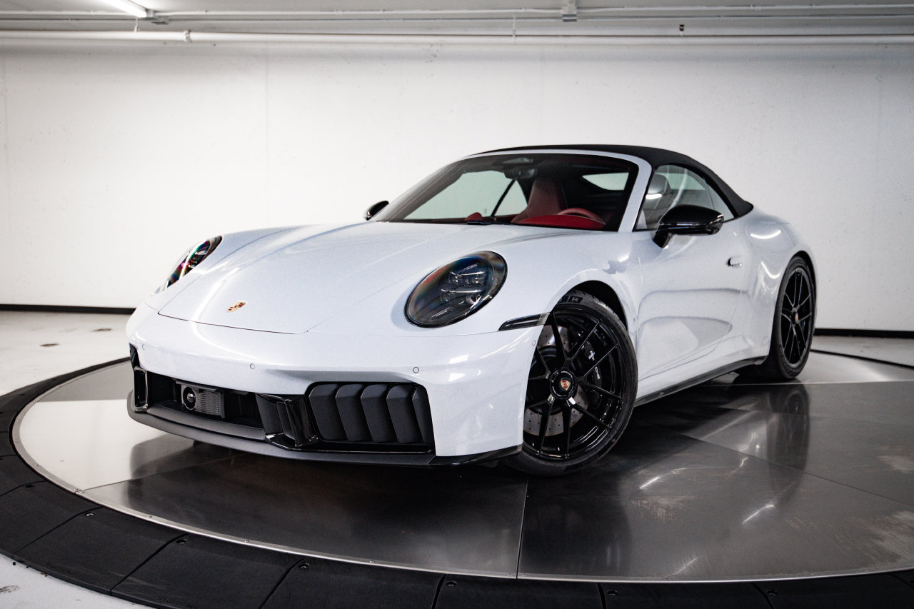 Certified 2026 Porsche 911 Carrera GTS RWD image 1