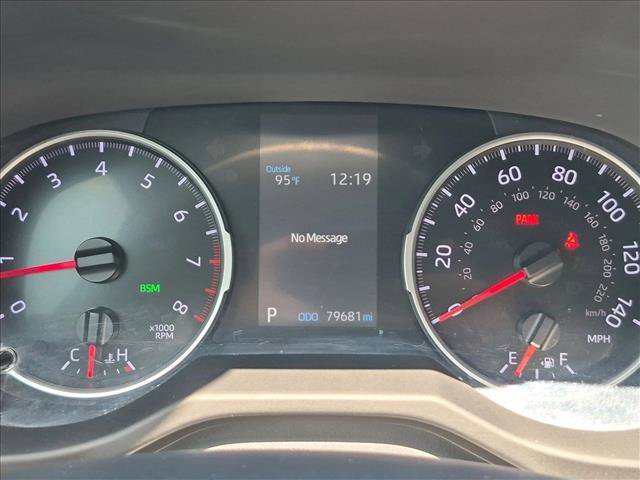Used 2022 Toyota RAV4 XLE w/ Convenience Package FWD image 11