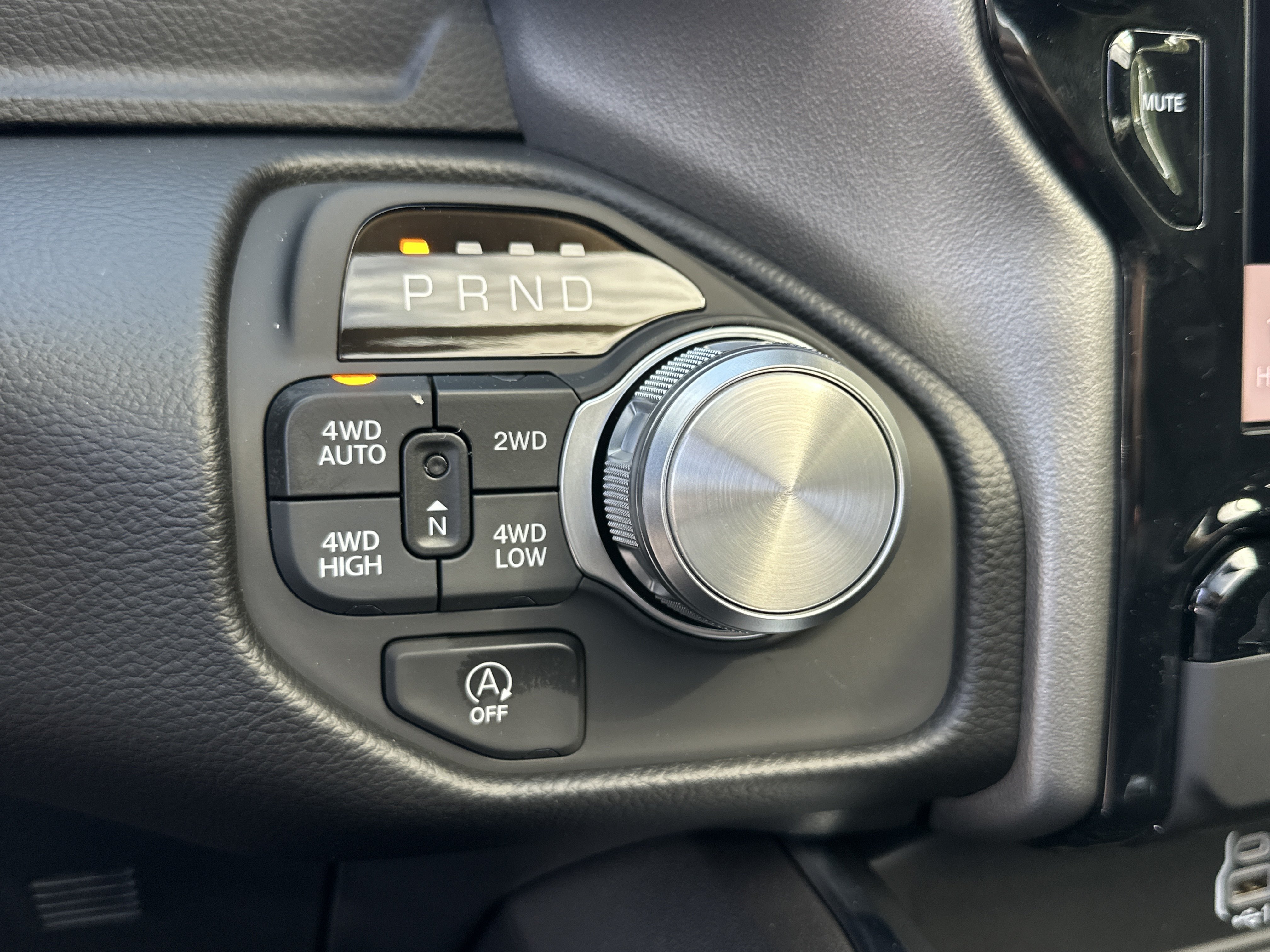 New 2027 RAM 1500 Laramie AWD/4WD image 8