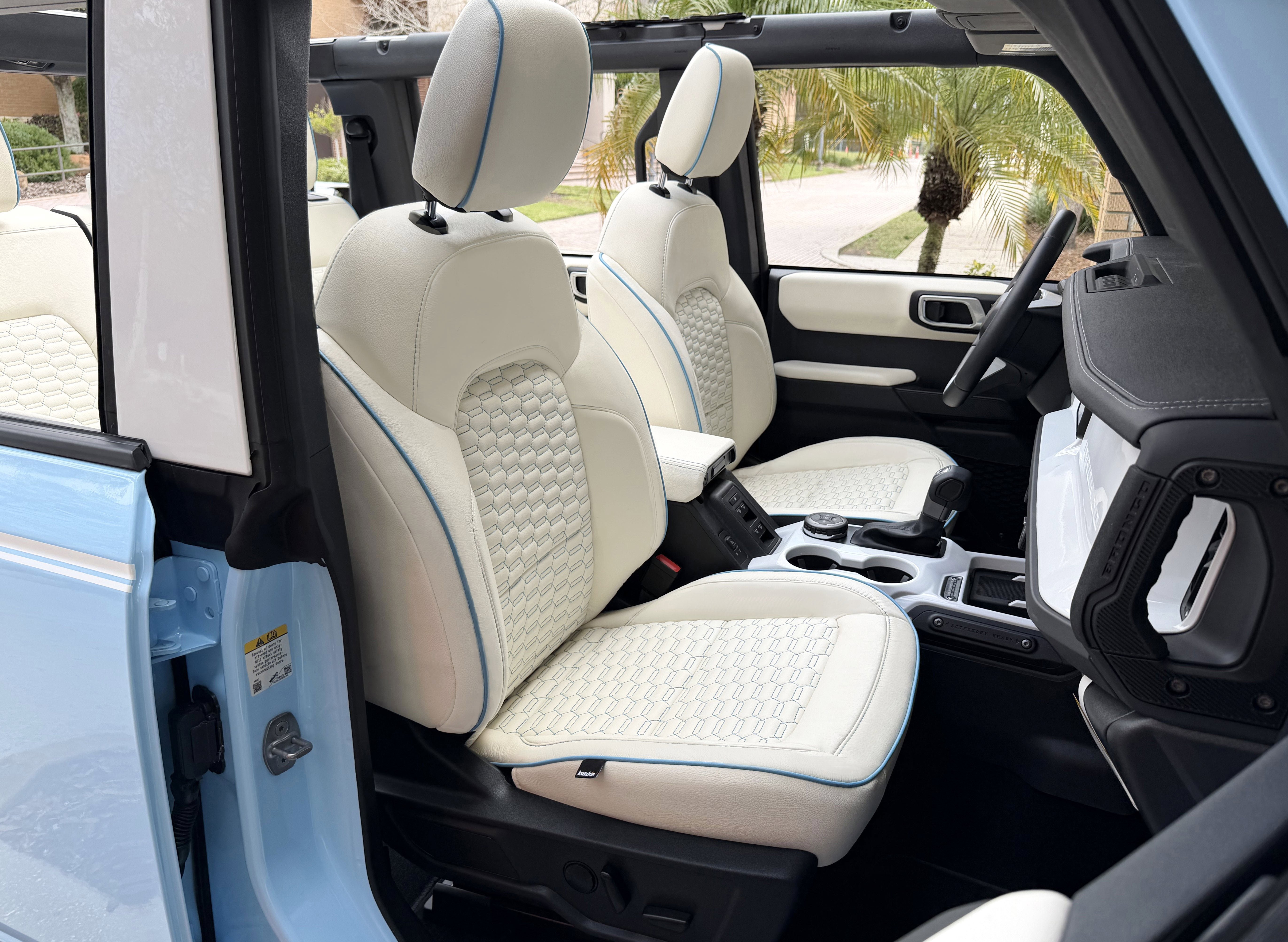 Used 2025 Ford Bronco Outer Banks AWD/4WD image 24