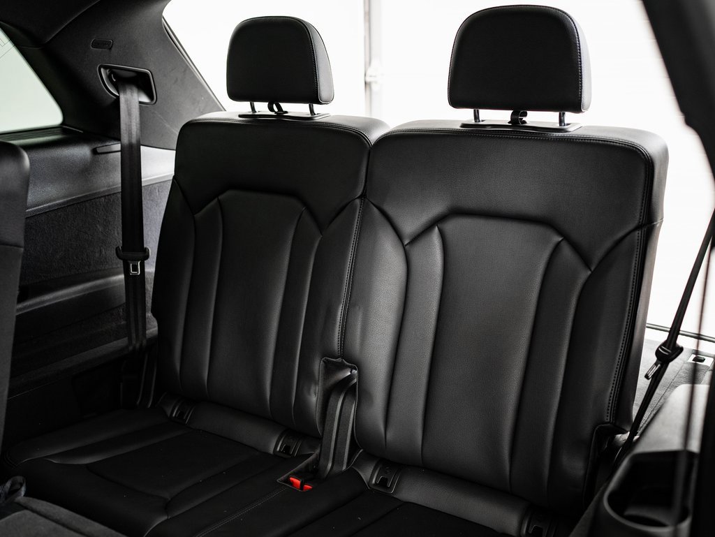 Used 2018 Audi Q7 3.0T Prestige w/ Prestige Package image 49