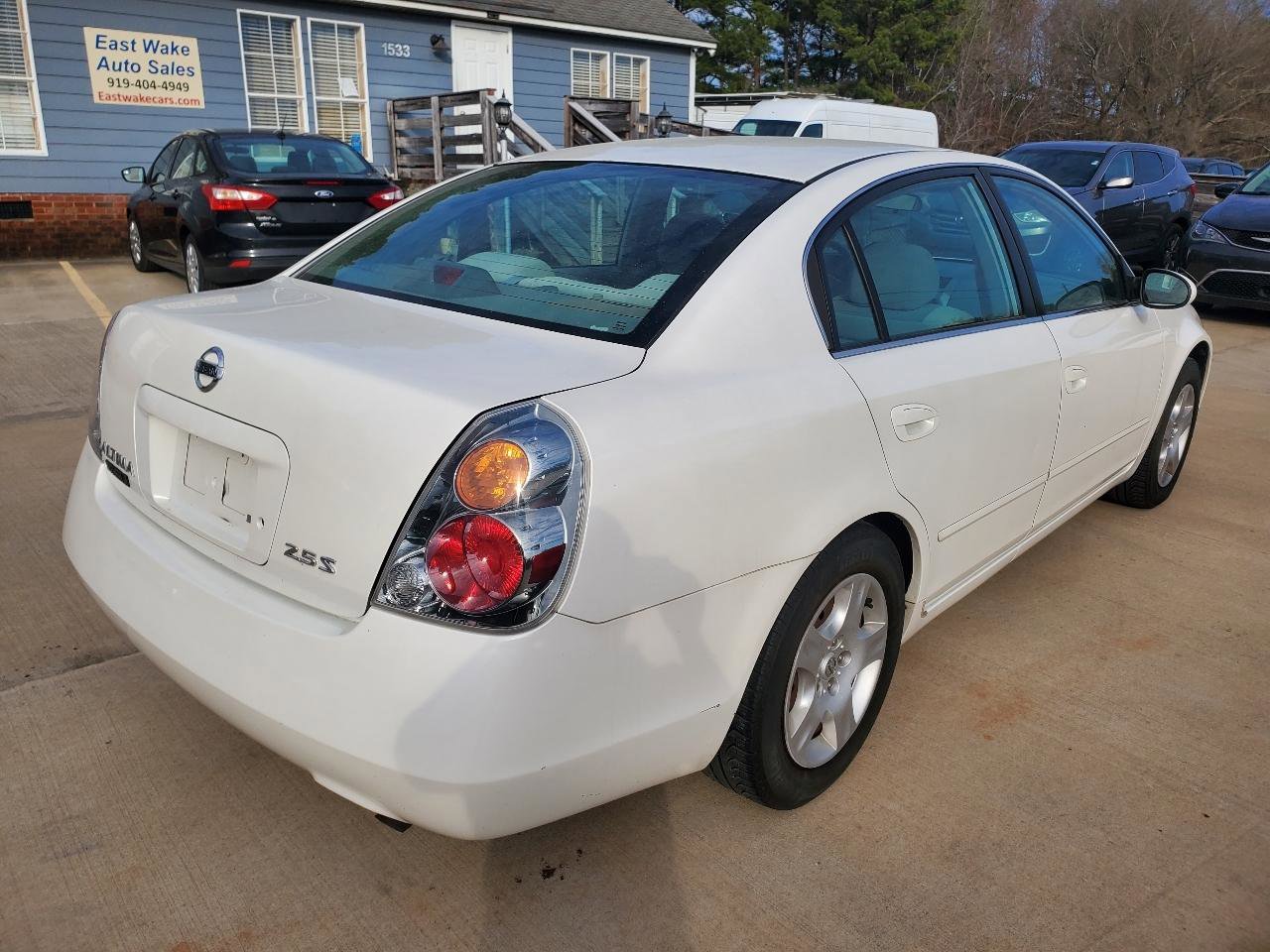 Used 2004 Nissan Altima 2.5 S image 9