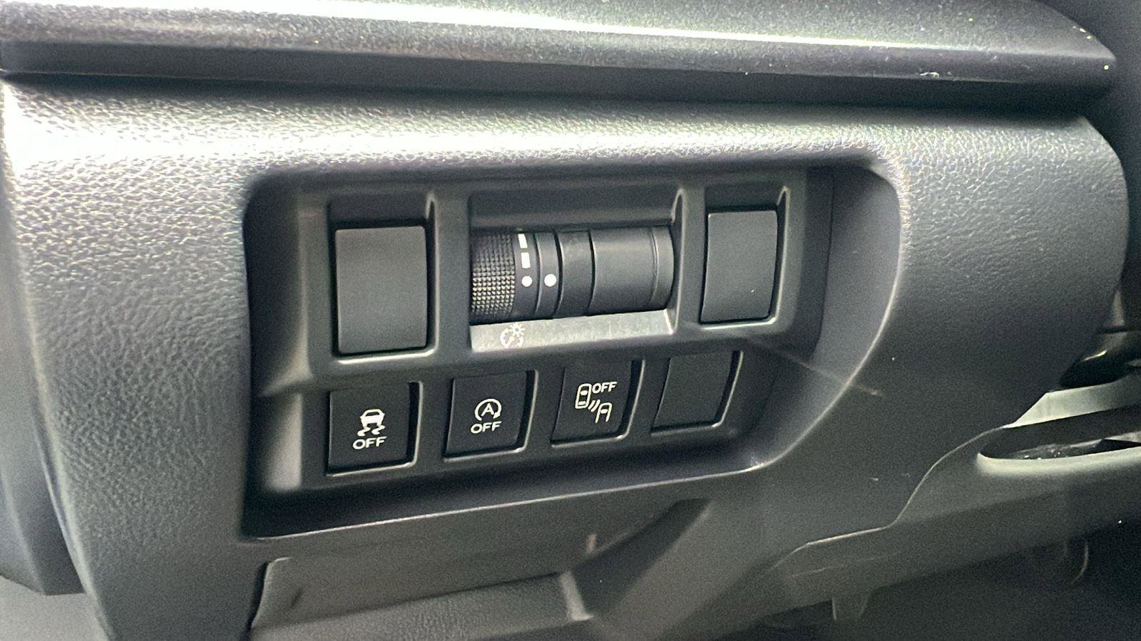 Used 2023 Subaru Crosstrek 2.5i Sport AWD/4WD image 12