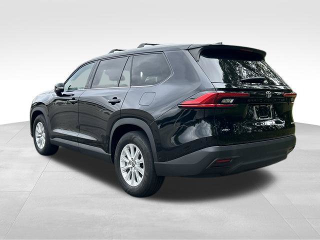 Used 2024 Toyota Grand Highlander AWD image 7