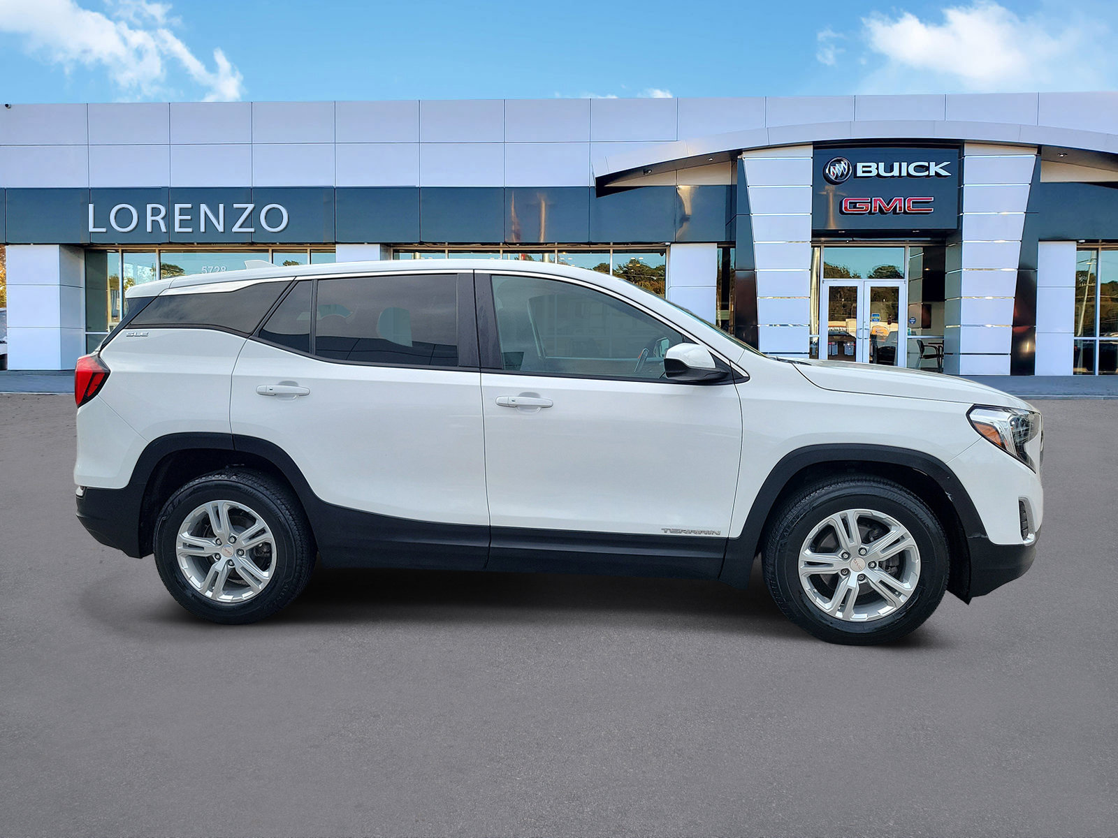 Used 2021 GMC Terrain SLE FWD image 4