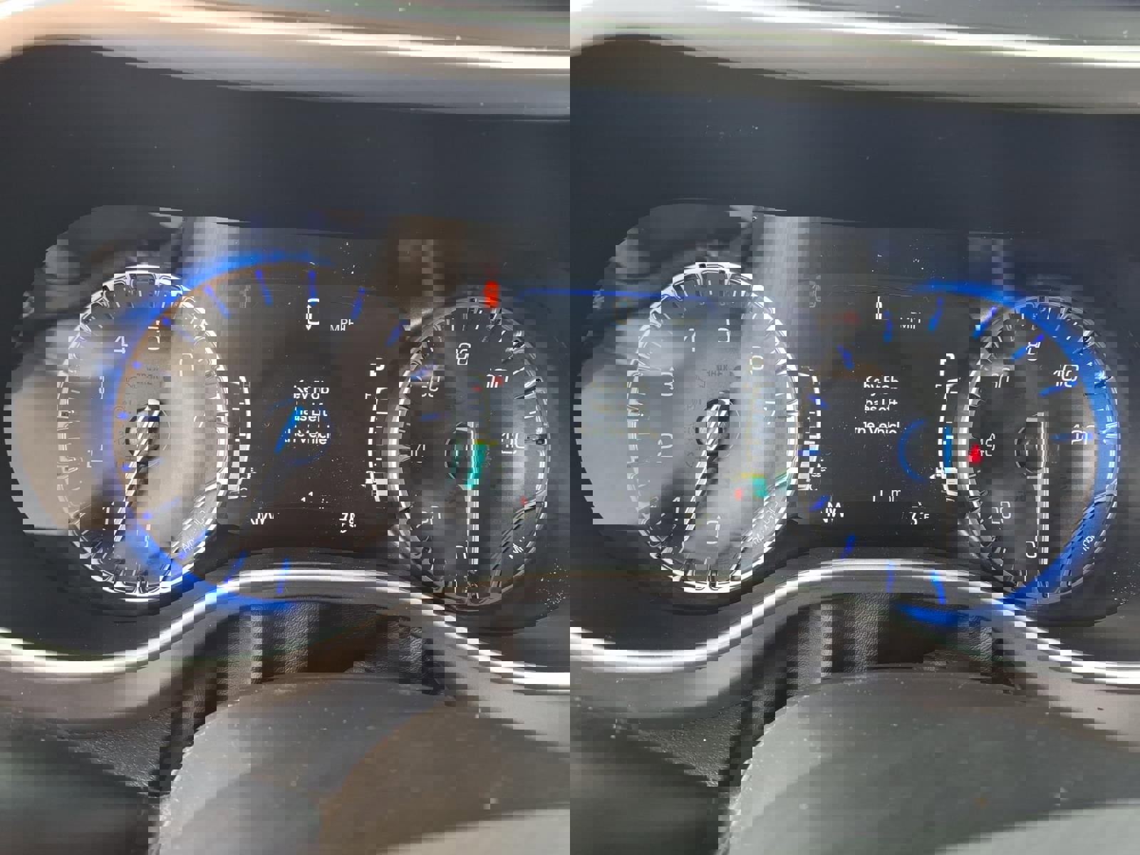 New 2026 Chrysler Pacifica Select image 10