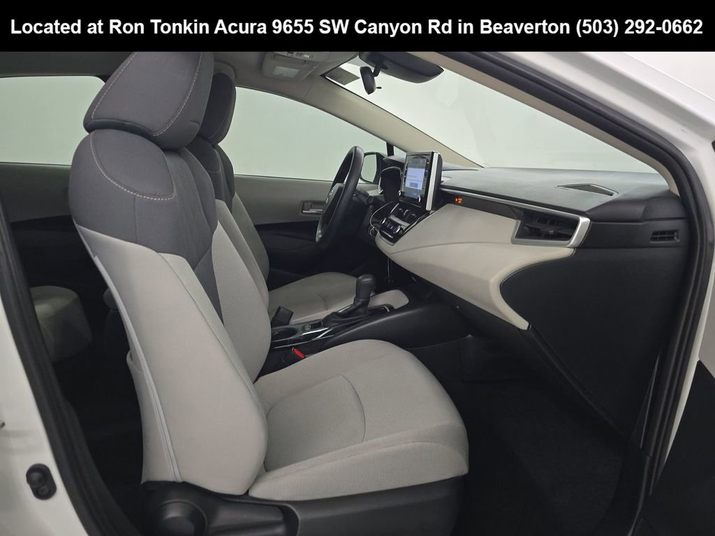 Used 2020 Toyota Corolla LE w/ Carpet Mat Package (TMS) FWD image 8