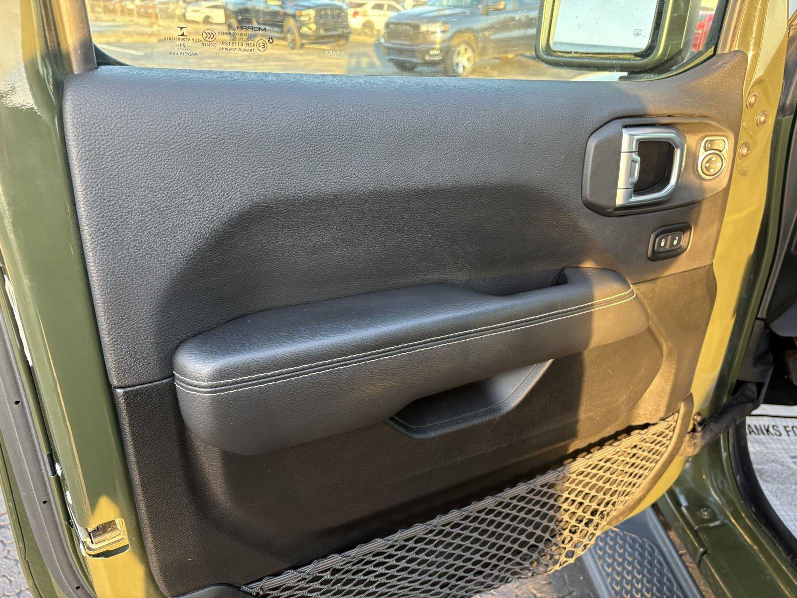 Used 2021 Jeep Gladiator Overland w/ Popular Equipment Package image 13