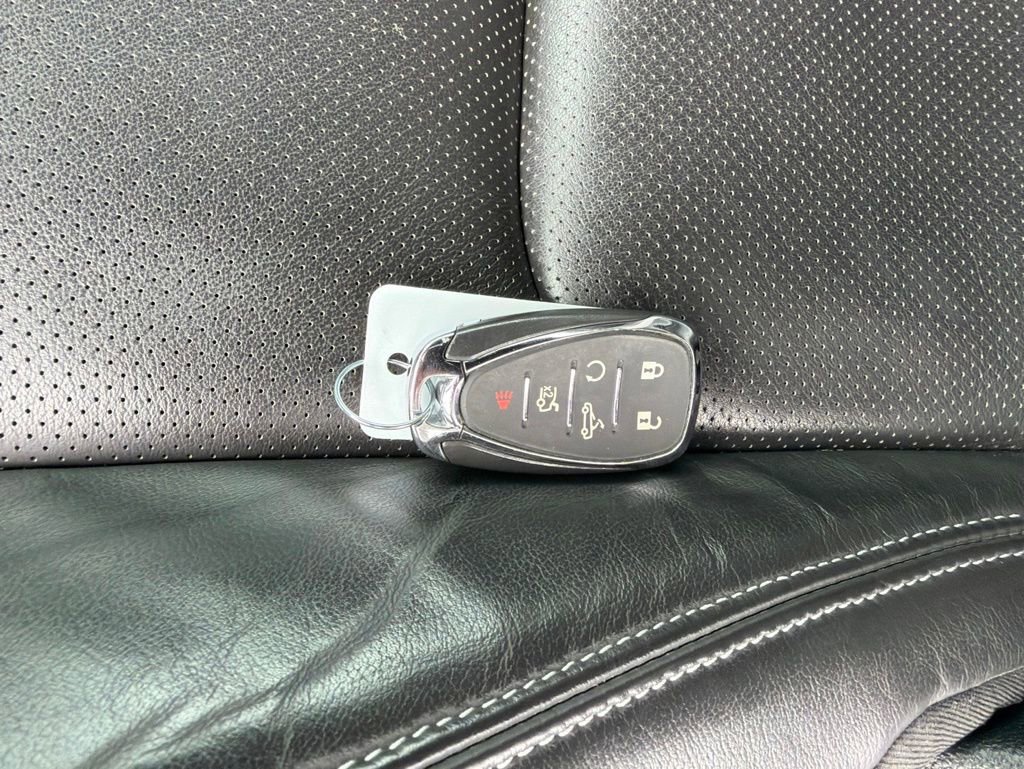 Used 2024 Chevrolet Camaro LT w/ Redline Edition RWD image 5