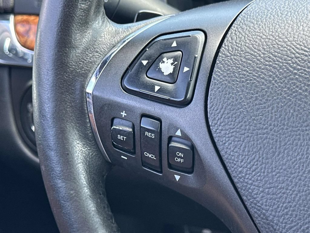 Used 2015 Lincoln MKS AWD w/ Equipment Group 101A image 24