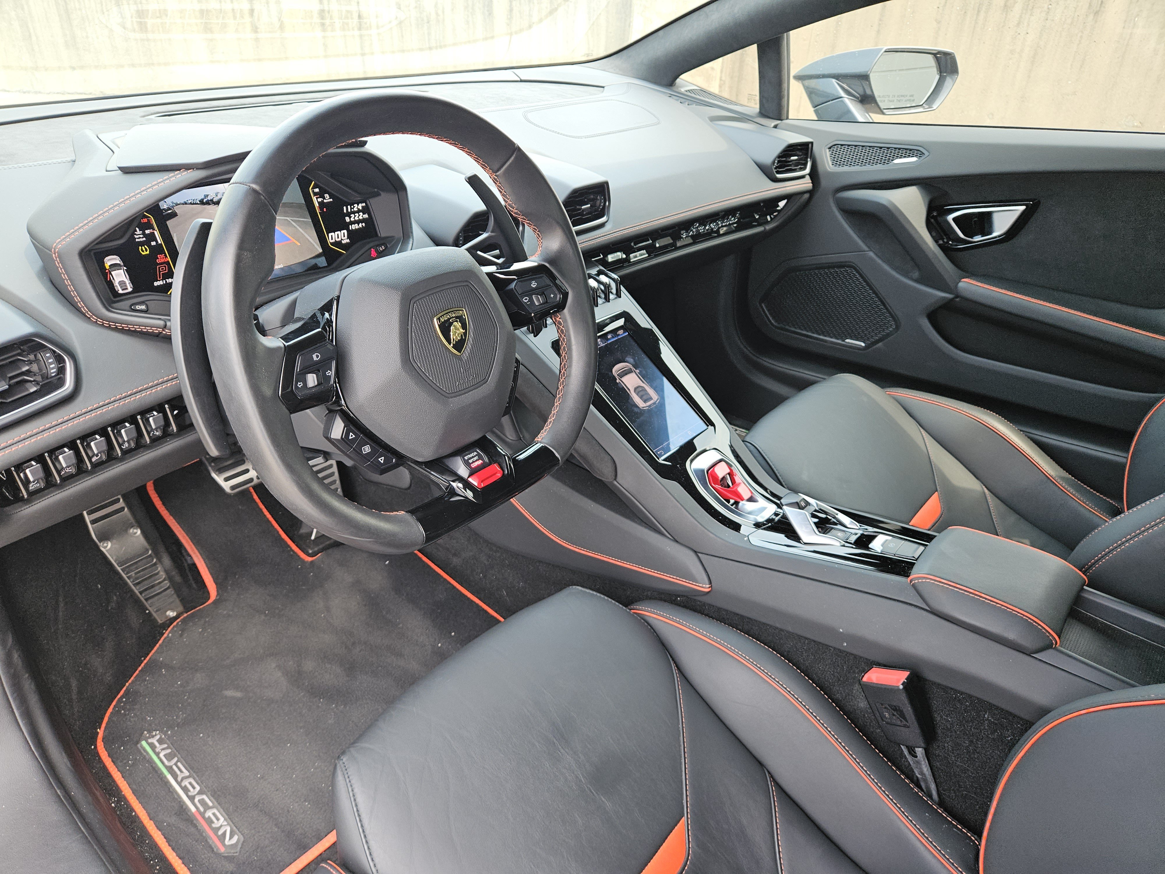 Used 2020 Lamborghini Huracan EVO AWD/4WD image 4
