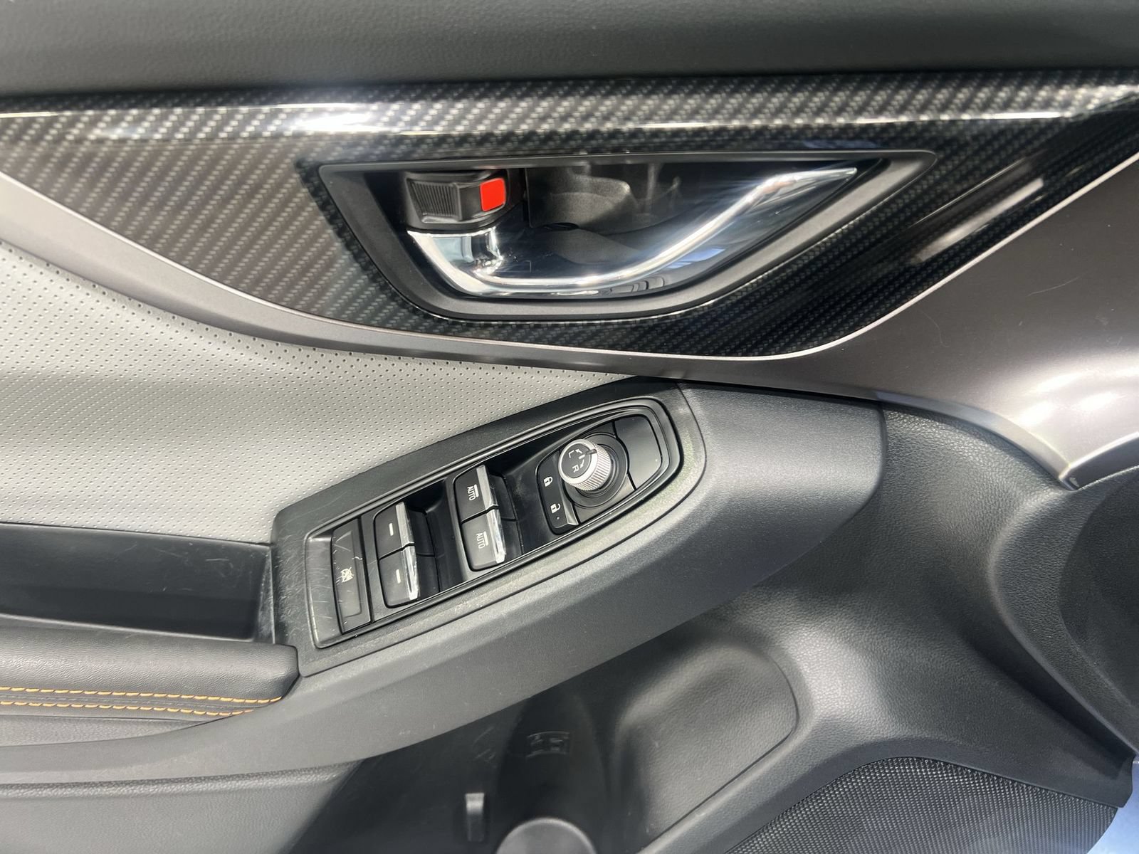 Used 2019 Subaru Crosstrek 2.0i Limited w/ Moonroof Package w/Navigation AWD/4WD image 13