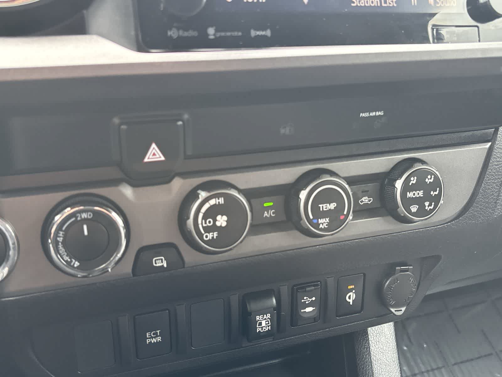 Used 2019 Toyota Tacoma TRD Off-Road AWD/4WD image 21