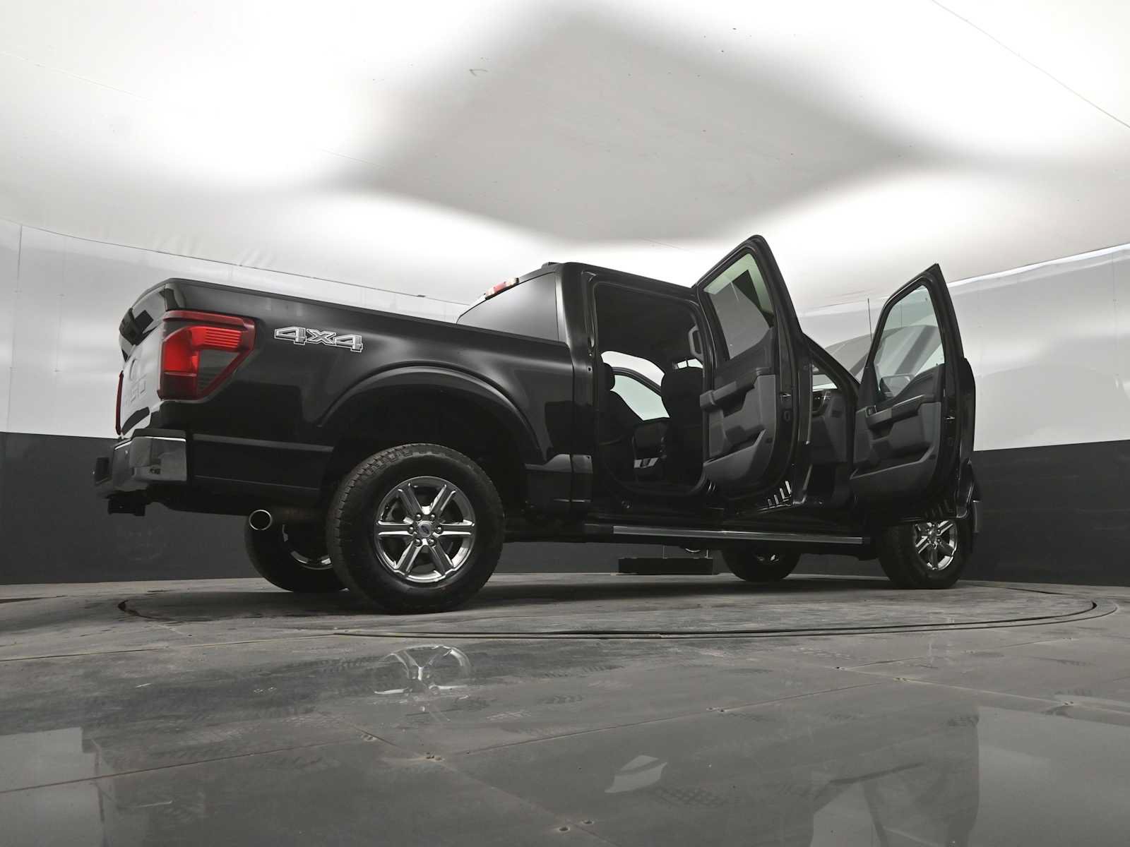 Used 2025 Ford F150 XLT w/ Equipment Group 301A Standard AWD/4WD image 49