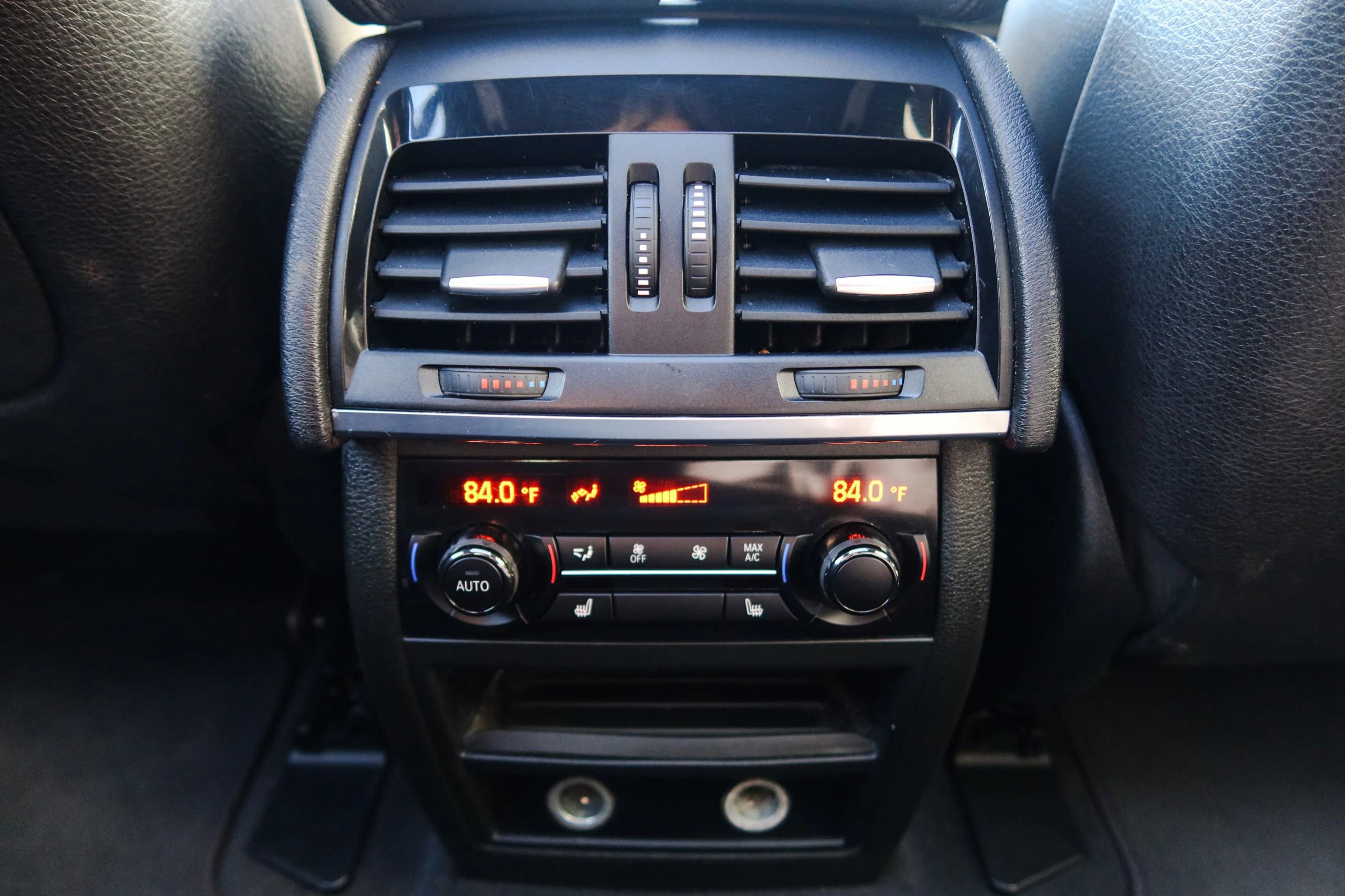 Used 2014 BMW X5 xDrive50i image 26