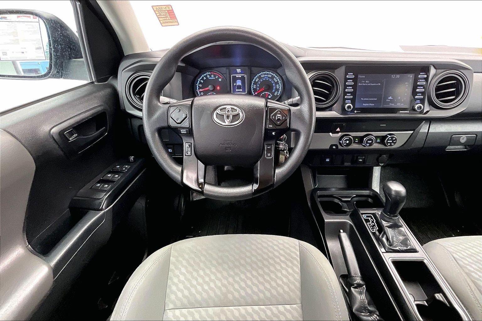 Used 2022 Toyota Tacoma SR w/ SR Convenience Package RWD image 4